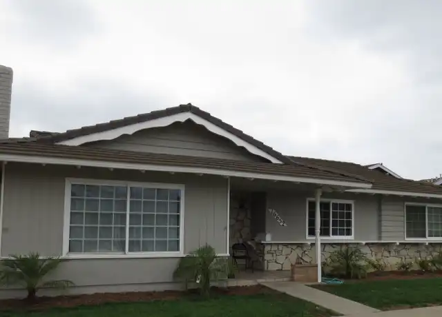 Property at 16652 Bartlett Ln Unit 4, Huntington Beach, CA, 92647, 2 beds, 1 bath, [object Object]