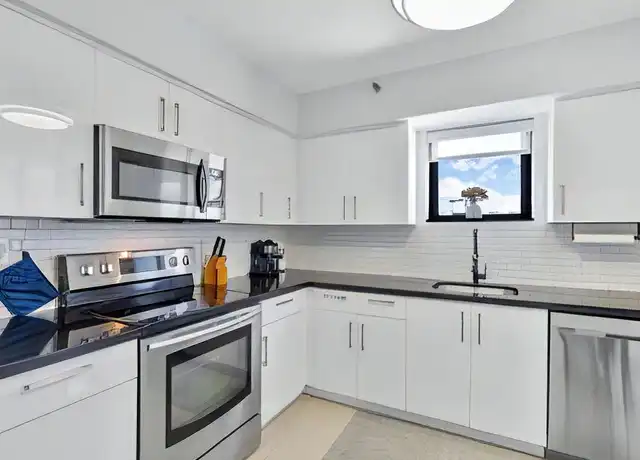 Property at 3372 NE 191st St, Aventura, FL, 33180, 3 beds, 2 baths, [object Object]