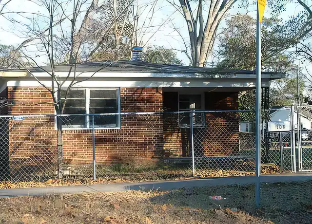 Property at 109 S 13th St, Wilmington, NC, 28401, 3 beds, 1 bath, [object Object]