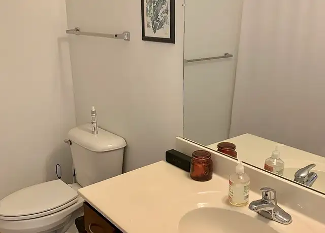 Photo of 237 North Ave, Burlington, VT 05401