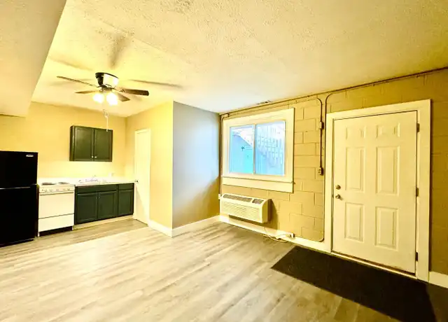 Property at 401 N Maple St Unit 2, Winchester, KY, 40391, 0 beds, 1 bath, [object Object]