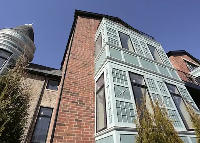 Property at 1418 W Addison St, Chicago, IL, 60613, 1 bed, 1 bath, [object Object]