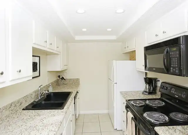 Property at AVALON TOWNHOME APARTMENTS - 14382 Red Hill Ave, Tustin, CA, 92780, 2 beds, 1.5-2 baths, [object Object]