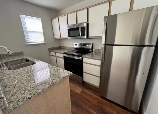 Property at 600 Eldridge St Unit 605-C3, Lawrence, KS, 66049, 2 beds, 1 bath, [object Object]