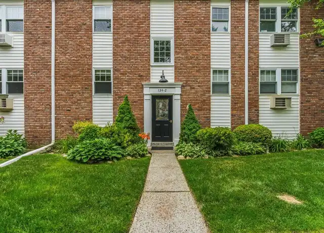 Property at 134 Church St Unit 2A, Kings Park, NY, 11754, 2 beds, 1 bath, [object Object]