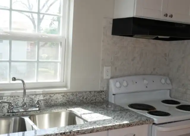 Property at 408 N 67th St, Houston, TX, 77011, 1 bed, 1 bath, [object Object]