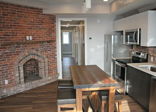 Property at 1509 E Superior St Unit 401, Duluth, MN, 55812, 2 beds, 1 bath, [object Object]