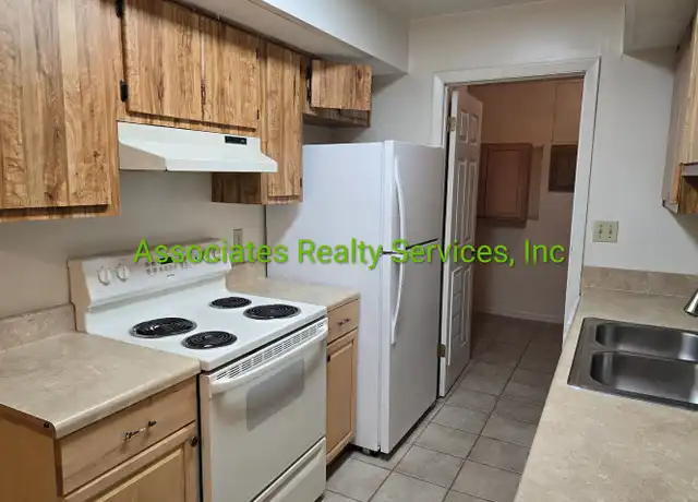 Property at 405 NE 42 Pl Unit 118-02, Gainesville, FL, 32609, 2 beds, 1 bath, [object Object]
