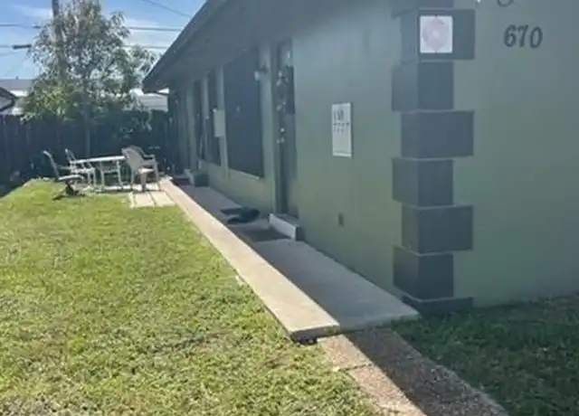 Property at 670 NE 46th Ct, Oakland Park, FL, 33334, 2 beds, 2 baths, [object Object]