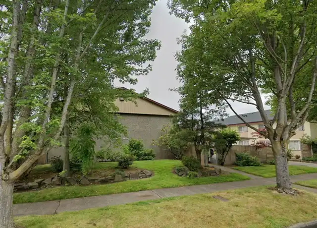 Property at 2 Bedroom 1 Bathroom Close to Owens Rose Garden! - 64 Jefferson St, Eugene, OR, 97402, 2 beds, 1 bath, [object Object]