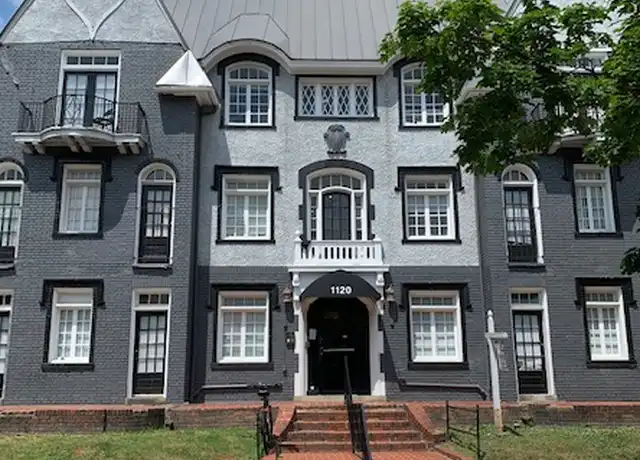Property at 1120 W Grace St Unit 11, Richmond, VA, 23220, 1 bed, 1 bath, [object Object]