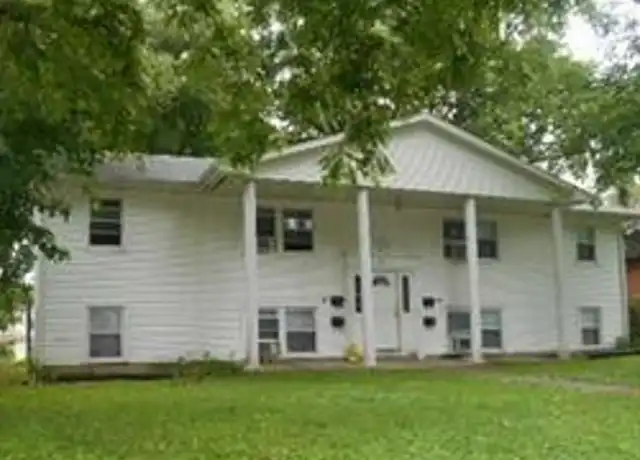 Property at 1411 Bridge Ave Apt 3, Davenport, IA, 52803, 2 beds, 1 bath, [object Object]
