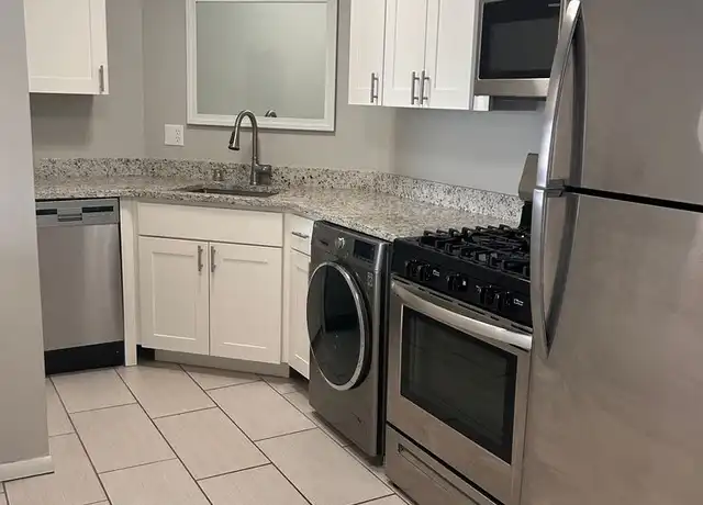Property at 2492 N Murray Ave Unit 107, Milwaukee, WI, 53211, 1 bed, 1 bath, [object Object]