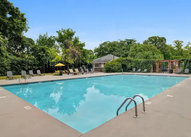 Property at Villages of Wildwood - 2 Ross Rd, Fairfield, OH, 45014, 1 bed, 1 bath, [object Object]