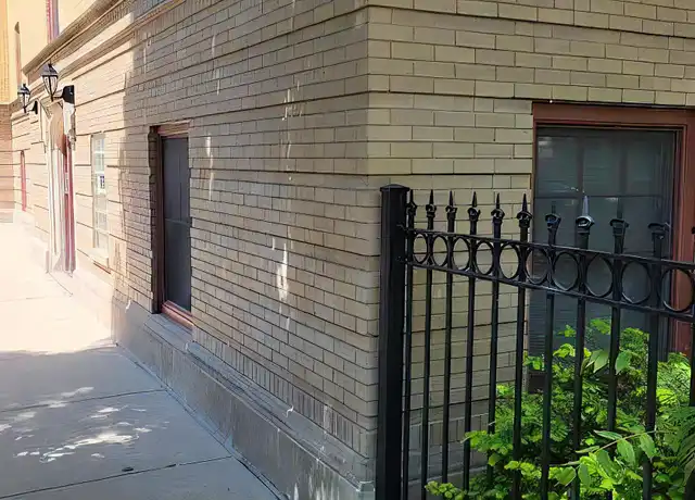 Property at 2704 W Ainslie St, Chicago, IL, 60625, 1 bed, 1 bath, [object Object]