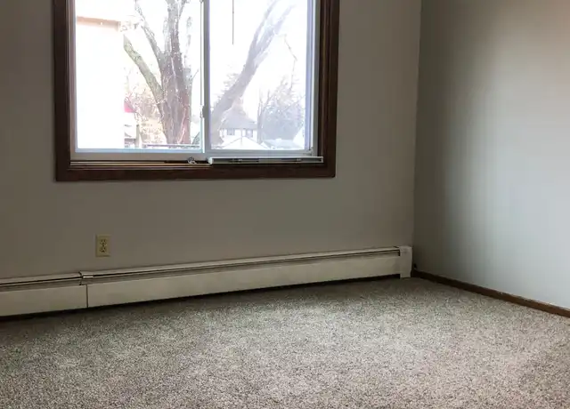 Property at 830 11th Ave Unit 3, Baldwin, WI, 54002, 2 beds, 1 bath, [object Object]