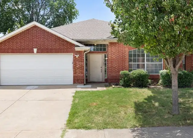 Property at 5705 Frio Dr, Haltom City, TX, 76137, 5 beds, 3 baths, [object Object]
