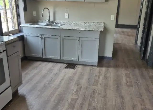 Property at 5801 S Broadway Unit 1st fl, St. Louis, MO, 63111, 1 bed, 1 bath, [object Object]