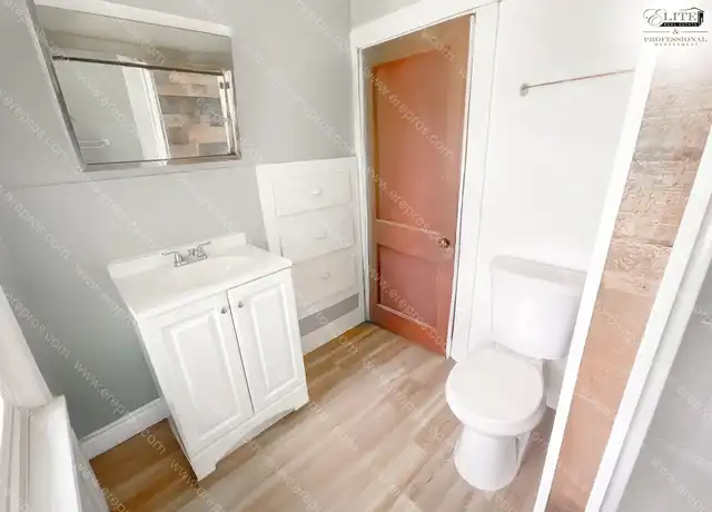 Property at 400 E Willard Ave, Lansing, MI, 48910, 1 bed, 1 bath, [object Object]