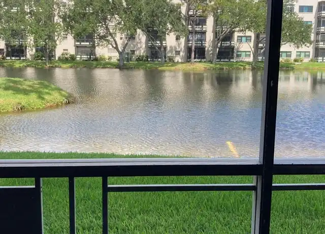 Property at 6070 80th St N #107, Saint Petersburg, FL, 33709, 1 bed, 1 bath, [object Object]