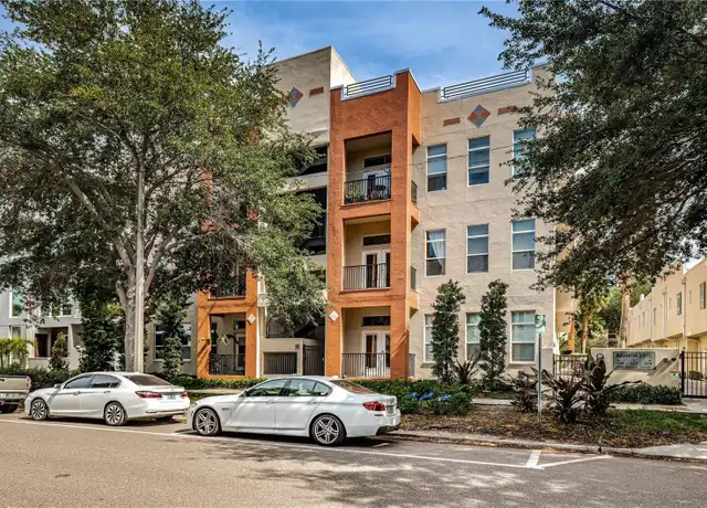Property at 535 4th Ave S #4, Saint Petersburg, FL, 33701, 2 beds, 2 baths, [object Object]