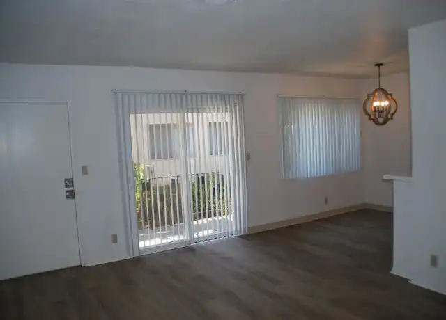 Property at 220 S E St Unit 03, Oxnard, CA, 93030, 1 bed, 1 bath, [object Object]