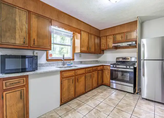 Property at 383 Opel St, Riverdale, GA, 30274, 1 bed, 1 bath, [object Object]