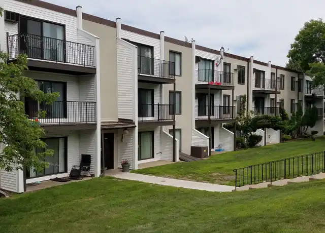 Property at 7405 123rd St Unit 312, Apple Valley, MN, 55124, 3 beds, 1.5 baths, [object Object]