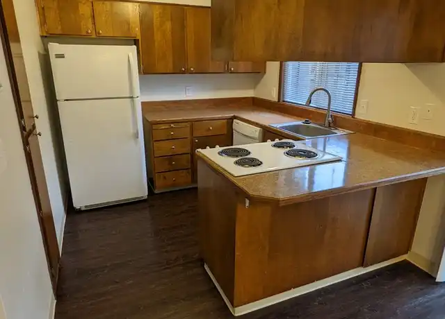 Property at 4450 SW Stoddard Dr Unit 4468, Beaverton, OR, 97007, 3 beds, 1.5 baths, [object Object]