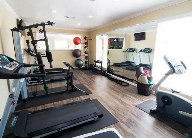 Property at 424 S Bender Ave Unit 403, Humble, TX, 77338, 1 bed, 1 bath, [object Object]