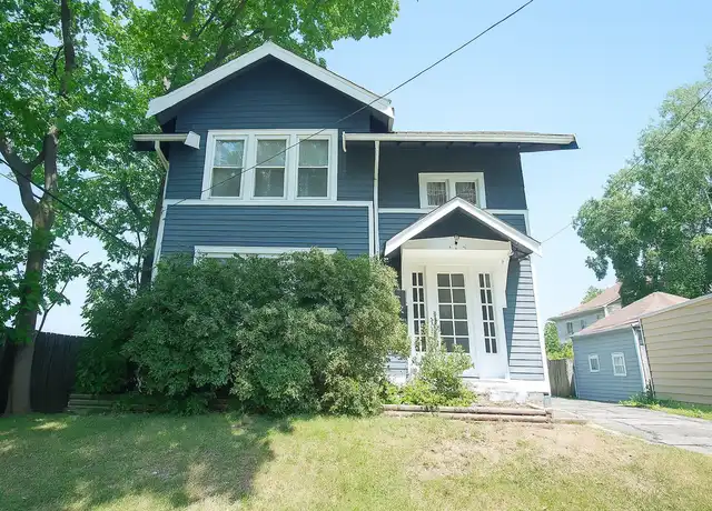 Property at 1741 Middlehurst Rd Unit 2, Cleveland Heights, OH, 44118, 2 beds, 1 bath, [object Object]