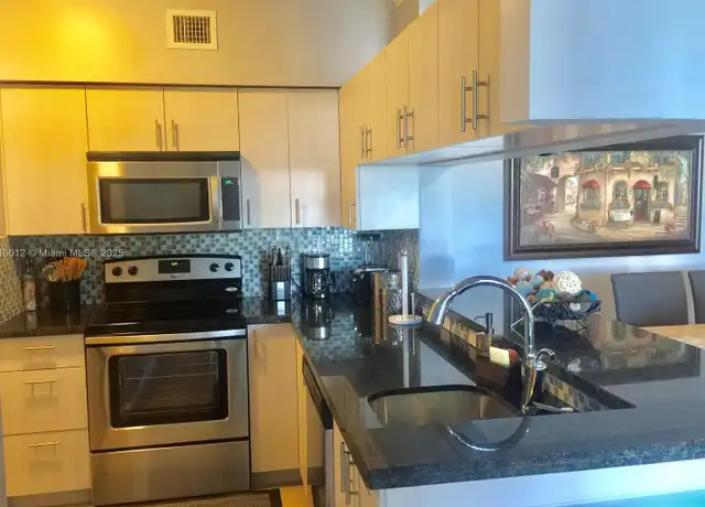 Property at 17145 N Bay Rd #4611, Sunny Isles Beach, FL, 33160, 2 beds, 2 baths, [object Object]