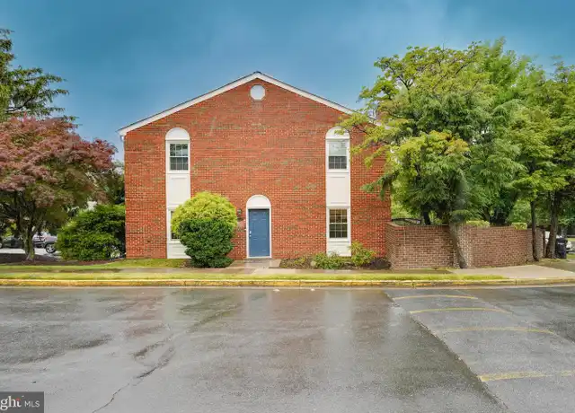 Property at 4504 Airlie Way, Annandale, VA, 22003, 4 beds, 3.5 baths, [object Object]