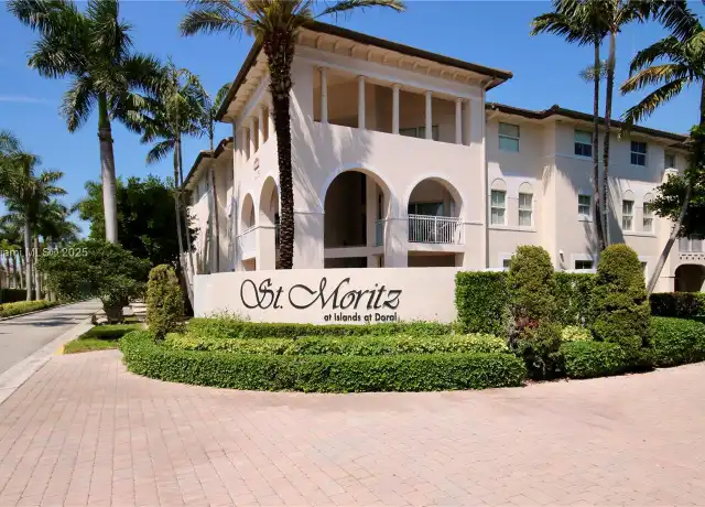 Property at 11601 NW 89th St #104, Doral, FL, 33178, 3 beds, 2.5 baths, [object Object]