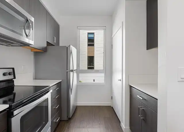 Property at 17th Place Townhomes - 1001 18th St, Bakersfield, CA, 93301, 2 beds, 1.5 baths, [object Object]