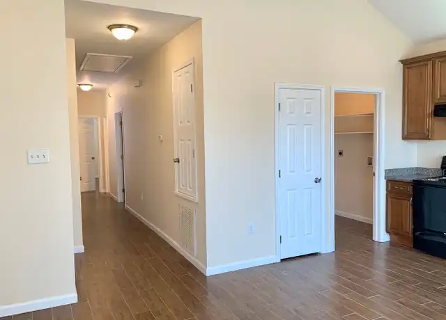 Property at 614 S Rocheblave St Unit 614-B, New Orleans, LA, 70119, 2 beds, 1.5 baths, [object Object]