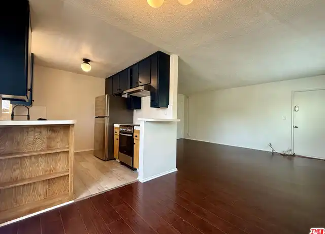Property at 6350 Willoughby Ave Unit 3, Los Angeles, CA, 90038, 2 beds, 2 baths, [object Object]