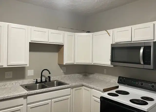 Property at 812 W North St Unit 812, Springfield, OH, 45504, 3 beds, 1 bath, [object Object]