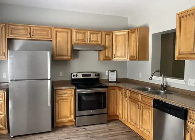 Property at 2014 Benton Rd Unit B, Covington, KY, 41011, 3 beds, 2.5 baths, [object Object]