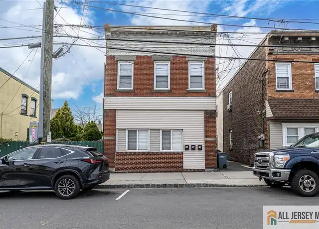 Property at 305 Pershing Ave, Carteret, NJ, 07008, 3 beds, 1 bath, [object Object]
