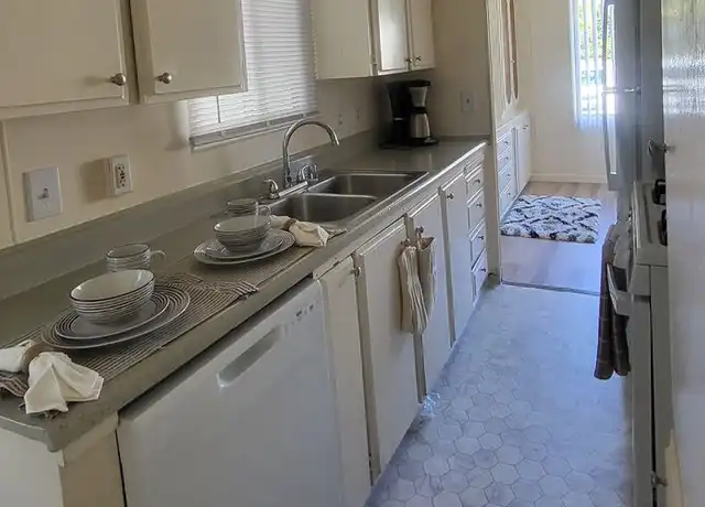 Property at 900 Henderson Ave Unit 59, Sunnyvale, CA, 94086, 2 beds, 1 bath, [object Object]