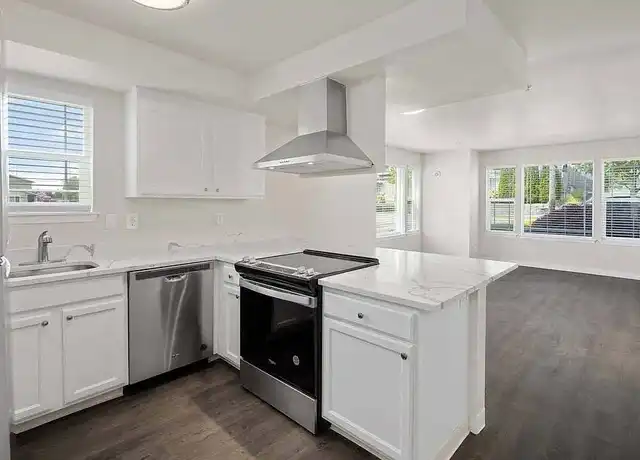 Property at Pine Street Townhomes - 2901 S 45th St, Tacoma, WA, 98409, 2-4 beds, 2.5-3 baths, [object Object]