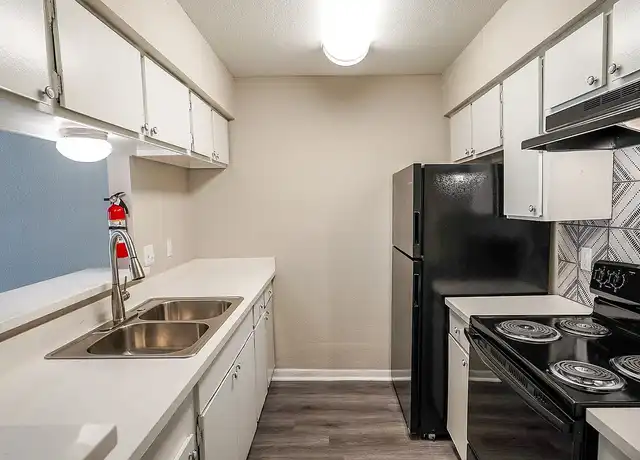 Property at Windsor Manor - 6425 Westheimer Rd, Houston, TX, 77057, 1 bed, 1 bath, [object Object]