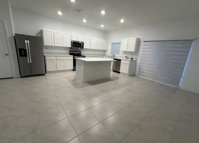 Property at 816 NW 3rd Ter Unit 816, Pompano Beach, FL, 33060, 3 beds, 2.5 baths, [object Object]