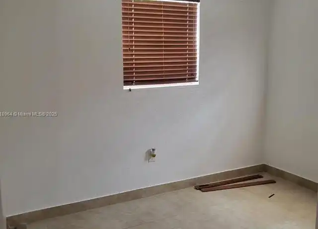 Property at 1230 N 70th Ter, Hollywood, FL, 33024, 3 beds, 2 baths, [object Object]