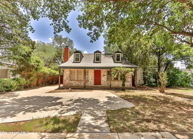 Property at 2513 21st St, Lubbock, TX, 79410, 4 beds, 2 baths, [object Object]