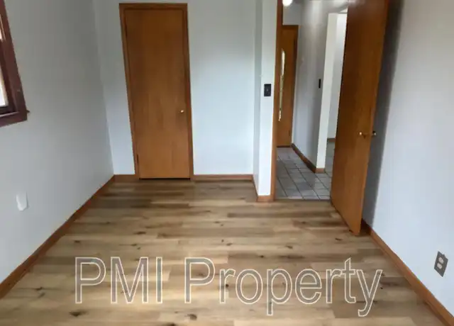Property at 3800 N 76th St Unit 5, Milwaukee, WI, 53216, 1 bed, 1 bath, [object Object]
