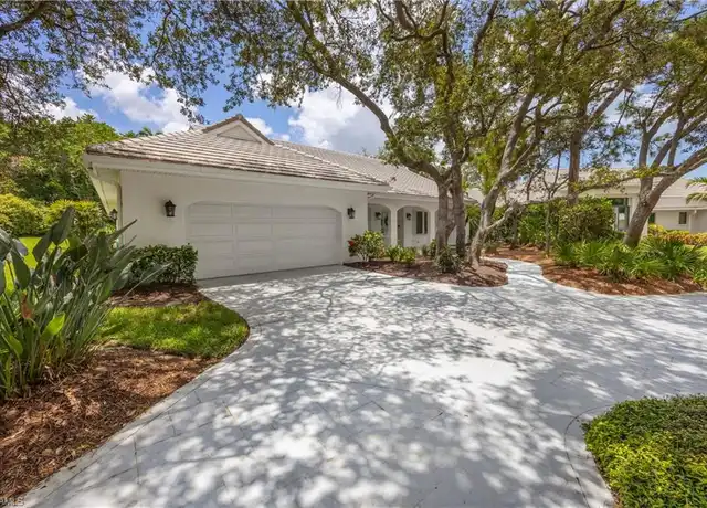 Property at 816 Turkey Oak Ln, Naples, FL, 34108, 3 beds, 2.5 baths, [object Object]