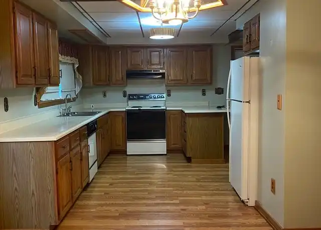 Property at 43 Lafayette St Unit 2, Augusta, ME, 04330, 1 bed, 1 bath, [object Object]