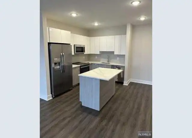 Property at 470 Main St, Fort Lee, NJ, 07024, 2 beds, 2 baths, [object Object]